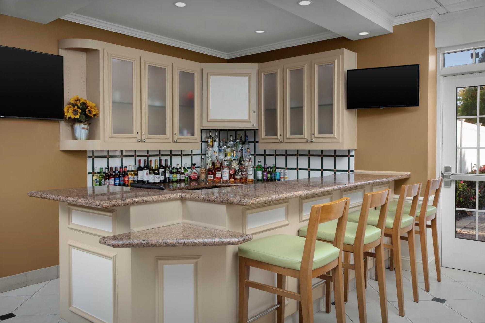 Hilton Garden Inn Fredericksburg Bagian luar foto