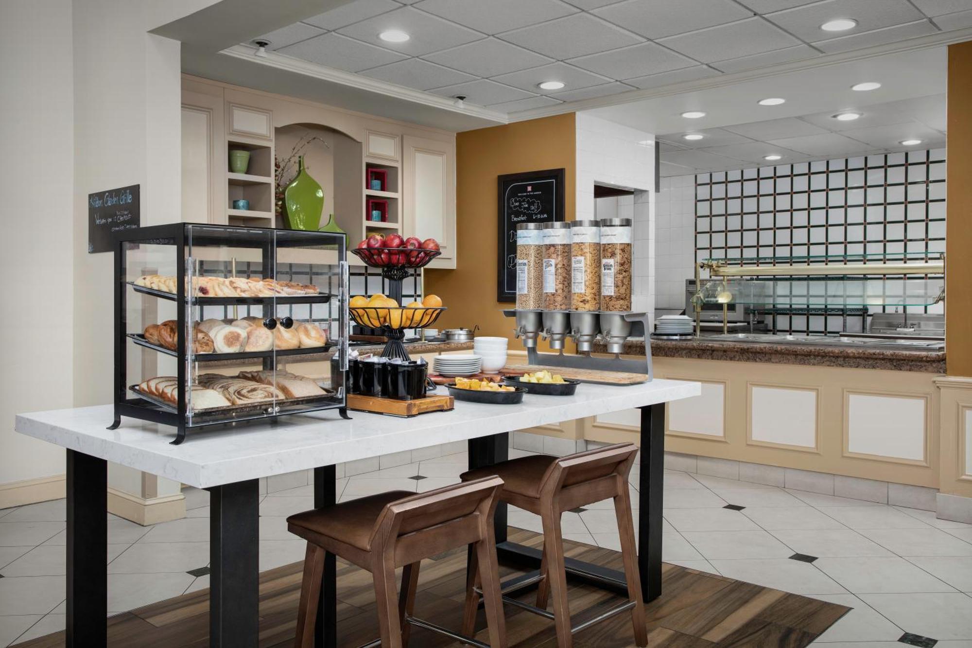 Hilton Garden Inn Fredericksburg Bagian luar foto