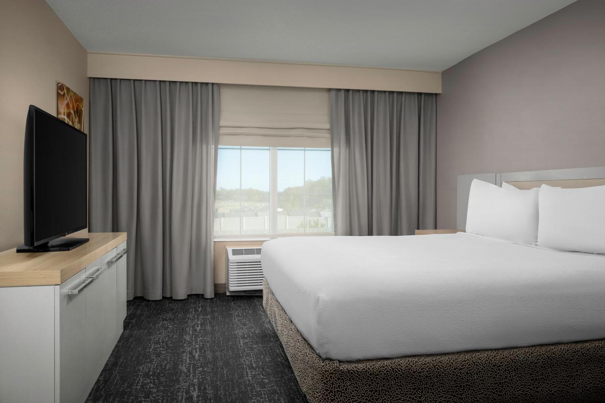 Hilton Garden Inn Fredericksburg Bagian luar foto