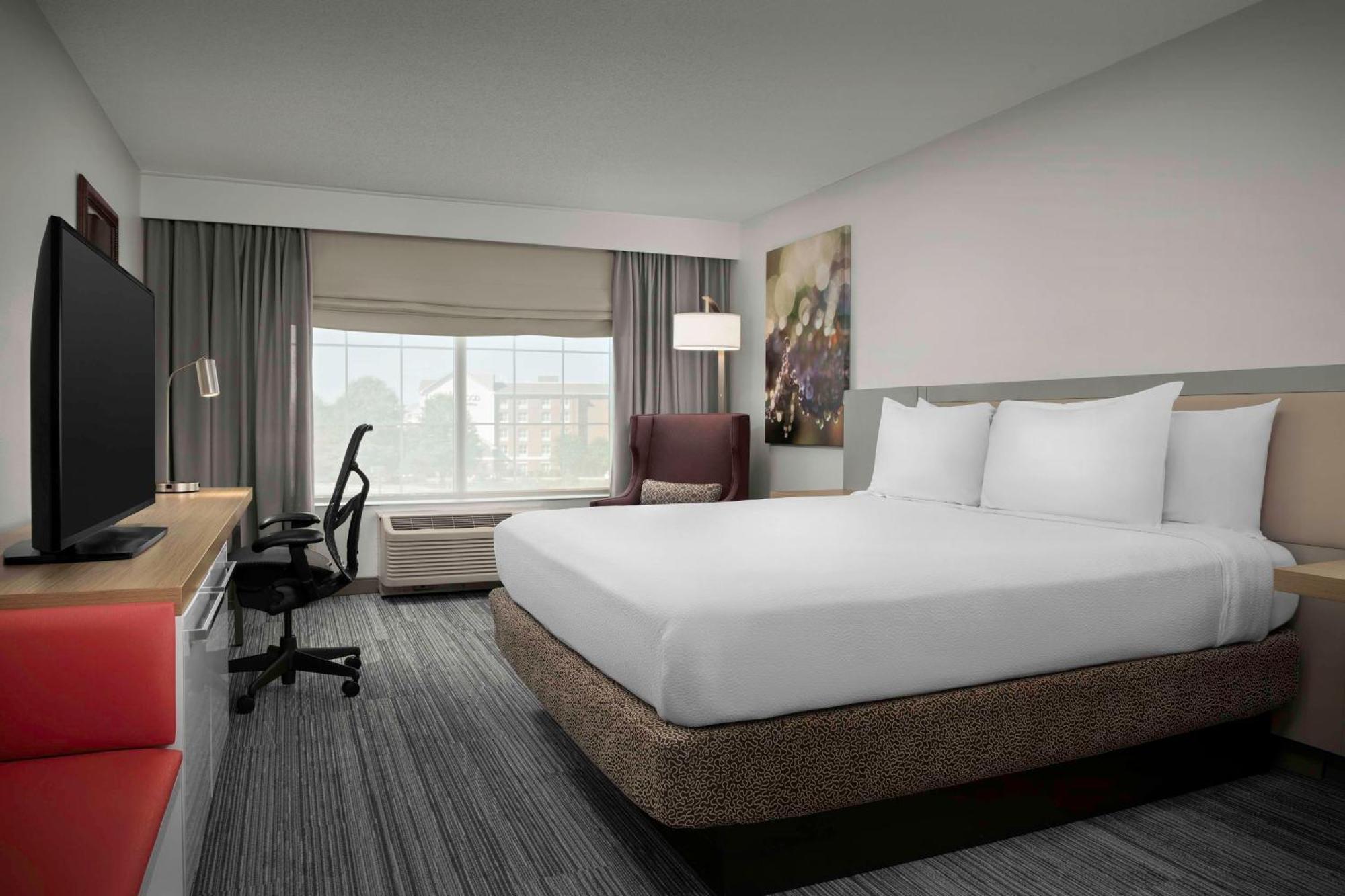 Hilton Garden Inn Fredericksburg Bagian luar foto